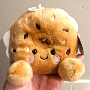 NWT Tony The Everything Bagel Palm Pals Cravings Squad